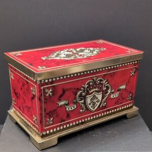 VGT, Bluebird Red/Gold Lidded Chest Confectionery Tin.